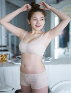 飞机上的性服务BD-18禁美女把腿扒开无遮挡