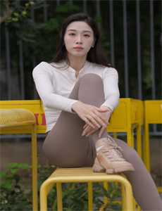 温泉凌辱人妻-xiajiasanqianjin