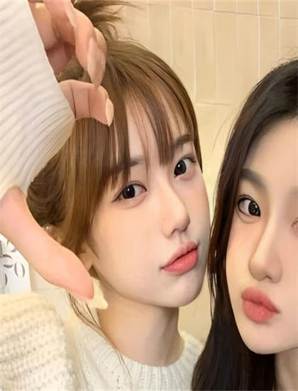 《秋菊打官司》导演手法解析：艺术风格与技术特点分析，幕后花絮